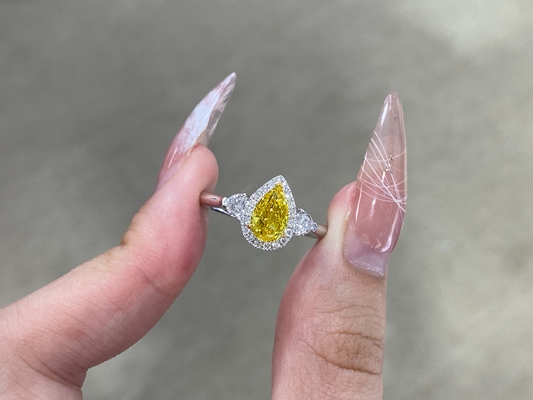 ouro branco criado de 1.03ct laboratório amarelo vívido extravagante Diamond Ring 18k