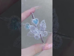 Pulseira de diamante Diamantes cultivados Produto borboleta cor elegante joias de diamante colarinho de orelhas